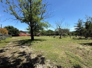 1521 Marion Dr, Kerrville, TX 78028