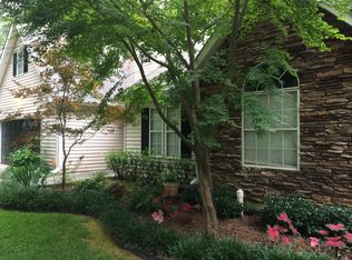 170 Valley Brook Dr, Newnan, GA 30265