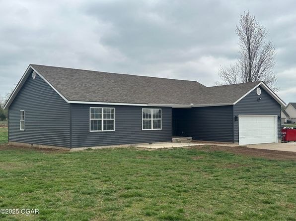 9670 County Ln #116, Carthage, MO 64836