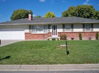 620 Terrace Dr, Newton, KS 67114