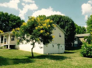 593 Circle Dr, Maysville, KY 41056