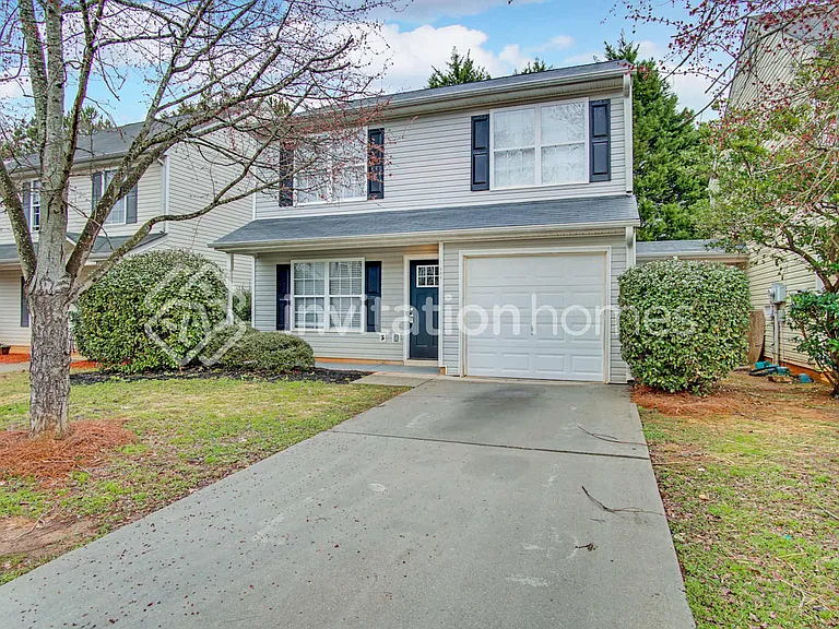 408 Kendall Ln — Photo 1