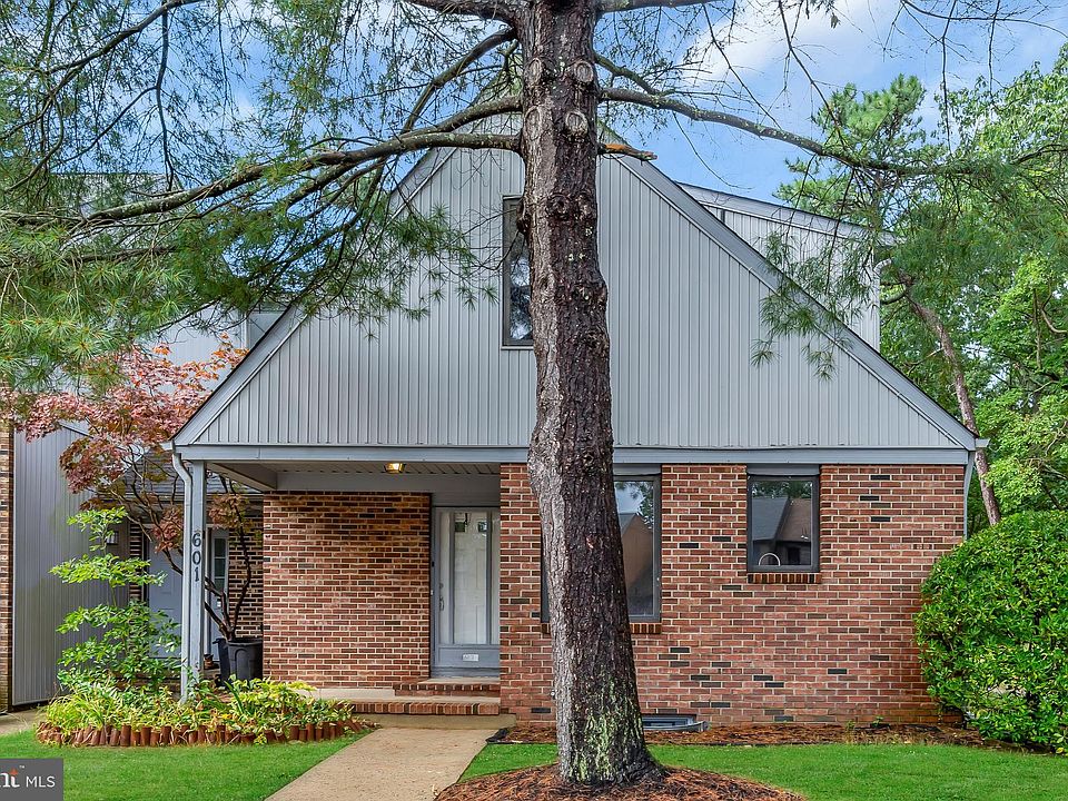 1st image of 601 Bounty Ct