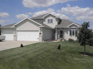 535 Zumbro Hills Dr SW, Oronoco, MN 55960