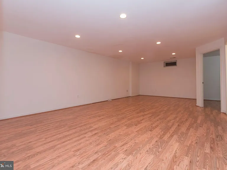 325 Winter Walk Dr — Photo 26