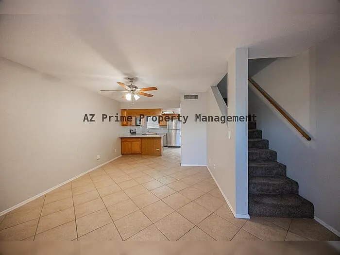 1055 W 5th St #18 — Photo 5