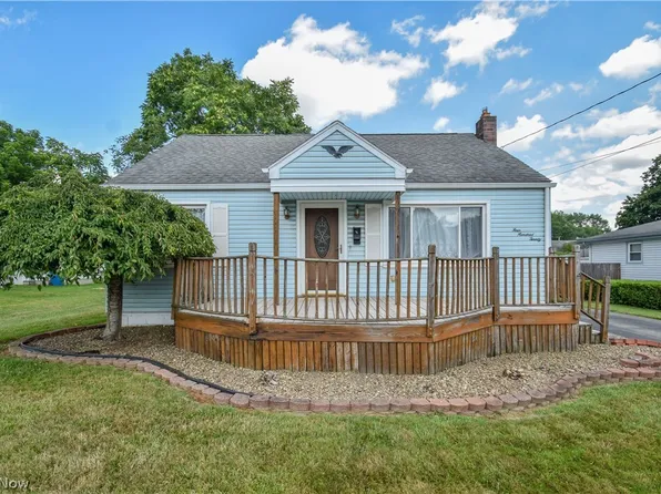 420 7th St, Struthers, OH 44471