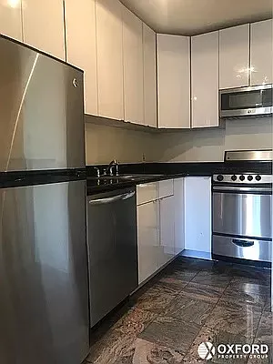 Rented by Oxford Property Group | media 42