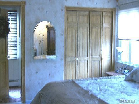 2nd image of 21 Leeds Blvd
