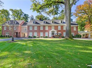 292 Maple St, Englewood, NJ 07631