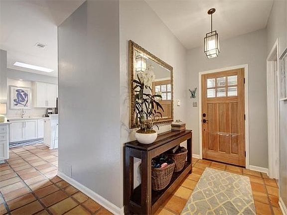 4th image of 6904 Dogwood Holw