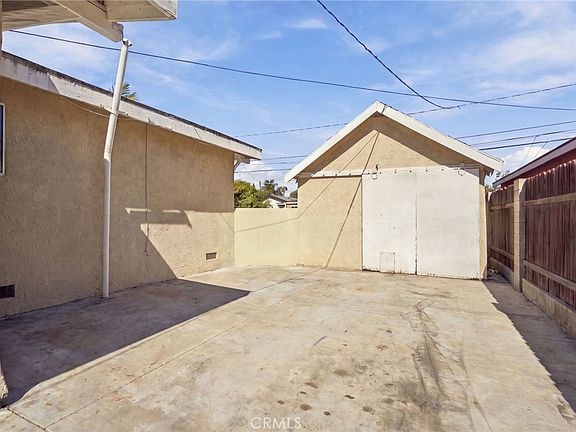 5th image of 1019 W Pine St
