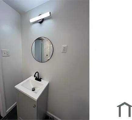 112 W 21st St — Photo 13