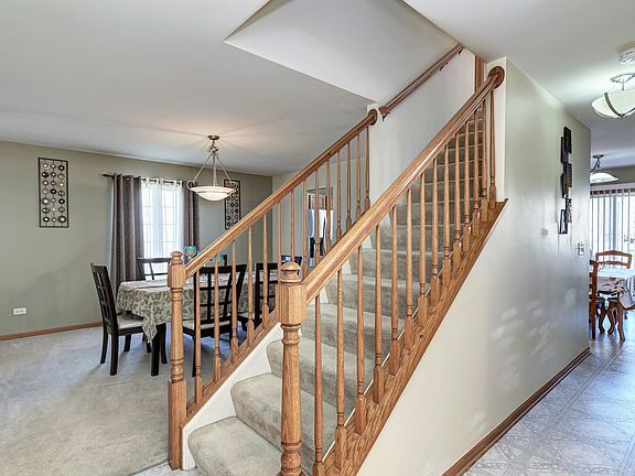 4th image of 1527 Marigold Ln