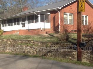 236 Johnson Dr, Lenoir City, TN 37771