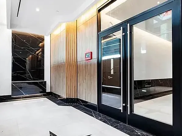 91-09 Roosevelt Avenue image 10 of 10