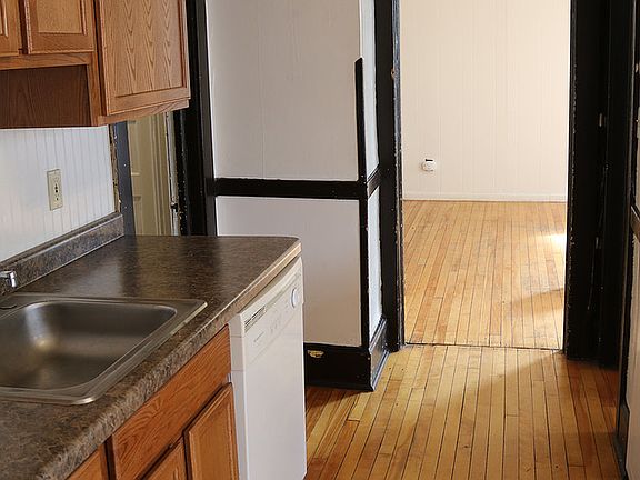 3rd image of 116 N Bassett St #1267277