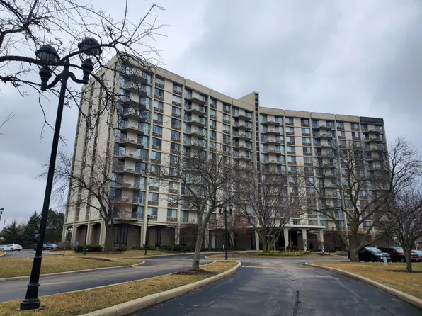 20 N Tower Rd Unit 2J, Oak Brook, IL 60523