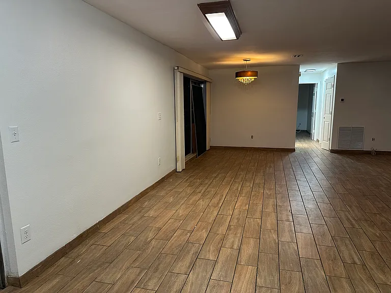 2129 Pine Ridge Dr — Photo 15