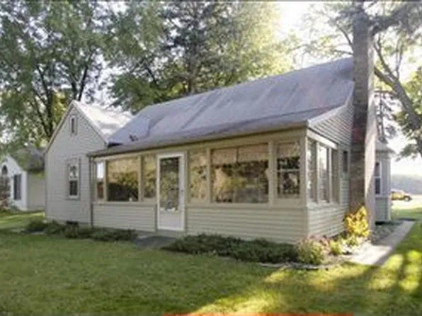 8098 Greenfield Shores Dr, Scotts, MI 49088