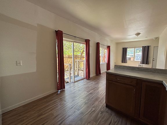 3rd image of 3405 Northlake Way NW APT 2