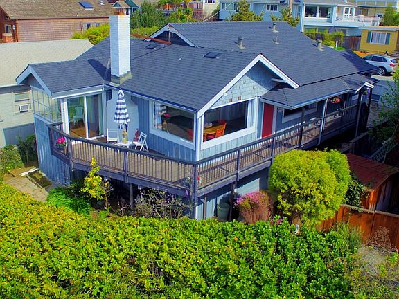 3rd image of 330 Lake Ave