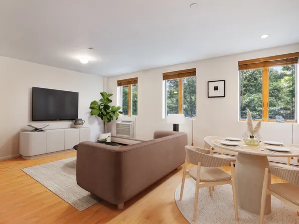 362 12th Street image 2 of 11