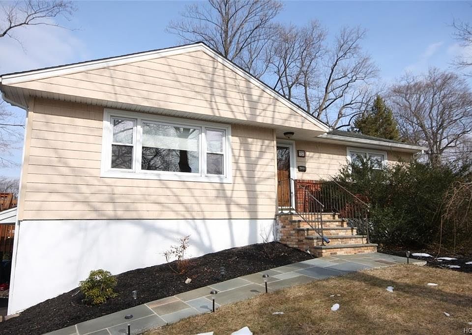 1st image of 16 Eldor Ave