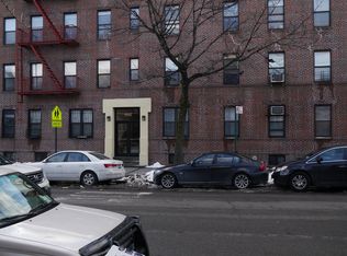 556 Dahill Rd #1B, Brooklyn, NY 11218