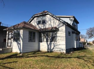 2302 W Capitol Dr, Milwaukee, WI 53206