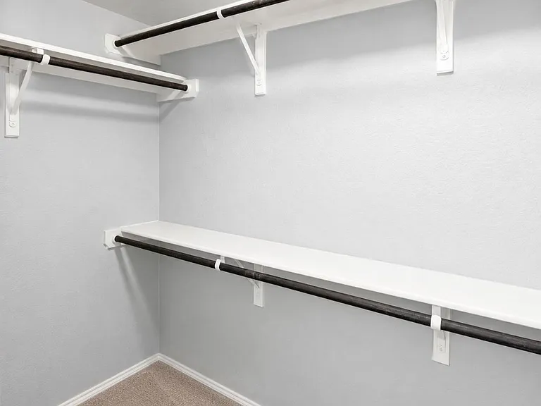 123 Reeves Gdn — Photo 18