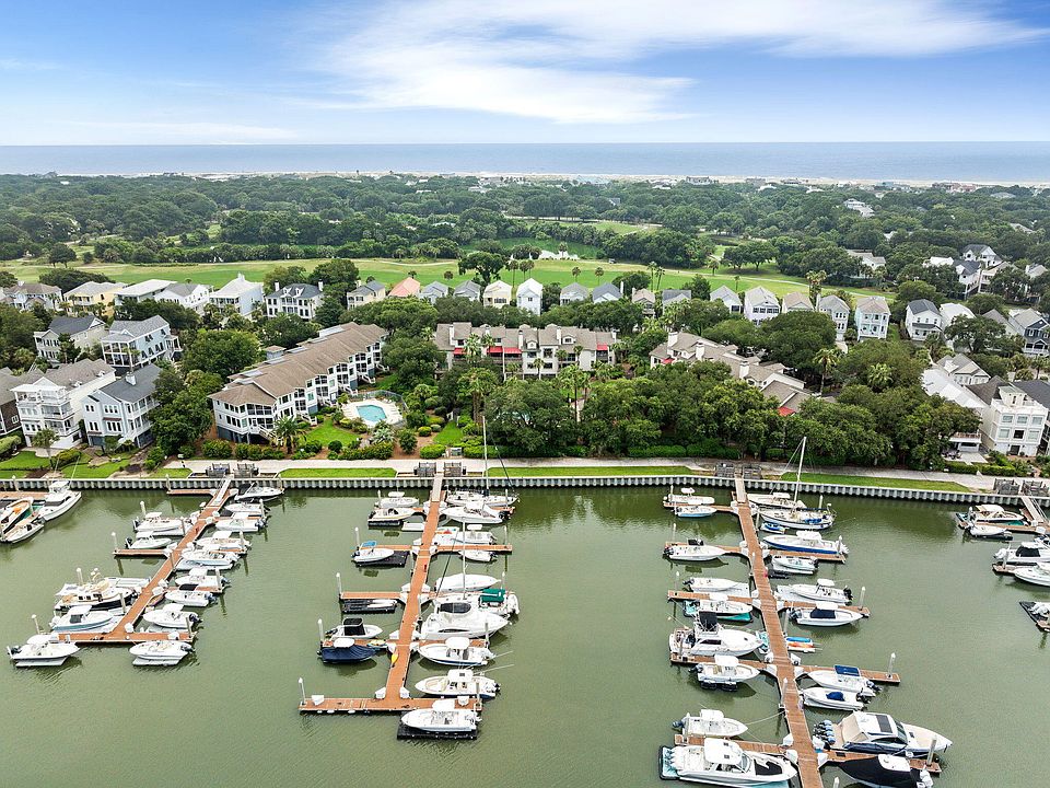 1st image of 406 Yacht Harbor Ct