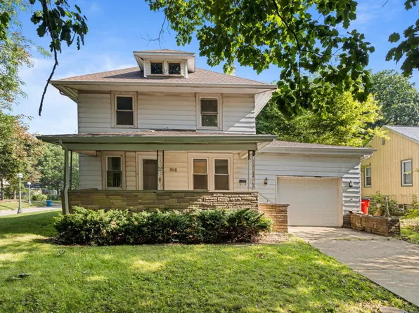 1518 W University Ave, Champaign, IL 61821