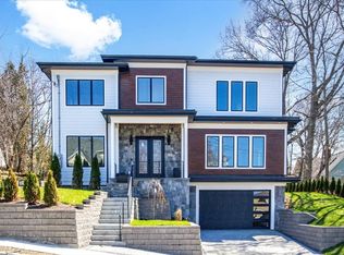 192 Newtonville Ave, Newton, MA 02458