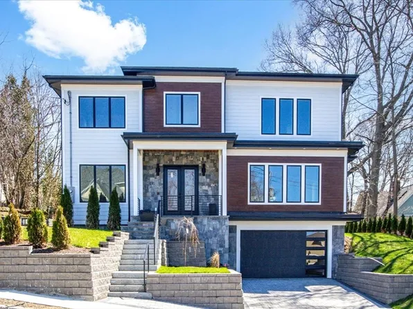 192 Newtonville Ave, Newton, MA 02458