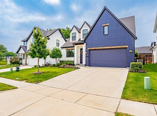 449 Jones St, Grapevine, TX 76051