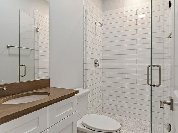 3rd image of 352 W Dickens Ave #3C