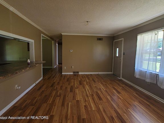 4th image of 1751 Kenny Hill Dr