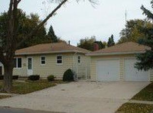 501 Park Ln, Waterloo, IA 50702