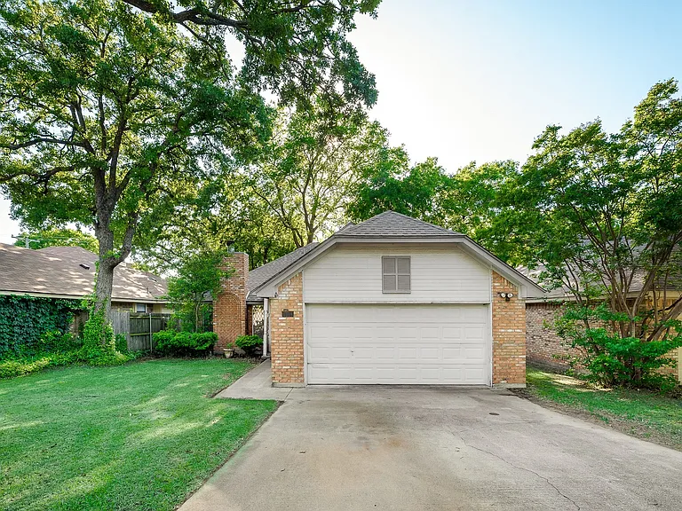 6108 Paradise Dr — Photo 3