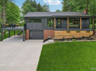 527 W Lake Dr, Edwardsville, IL 62025