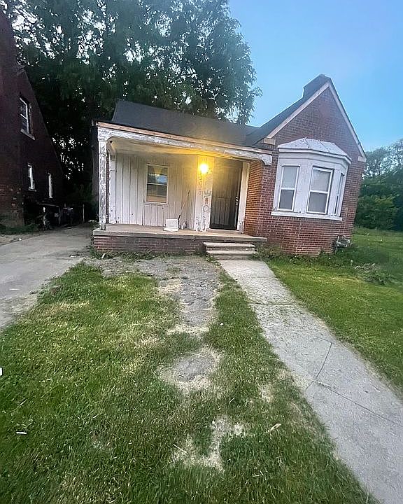 12027 Sanford 