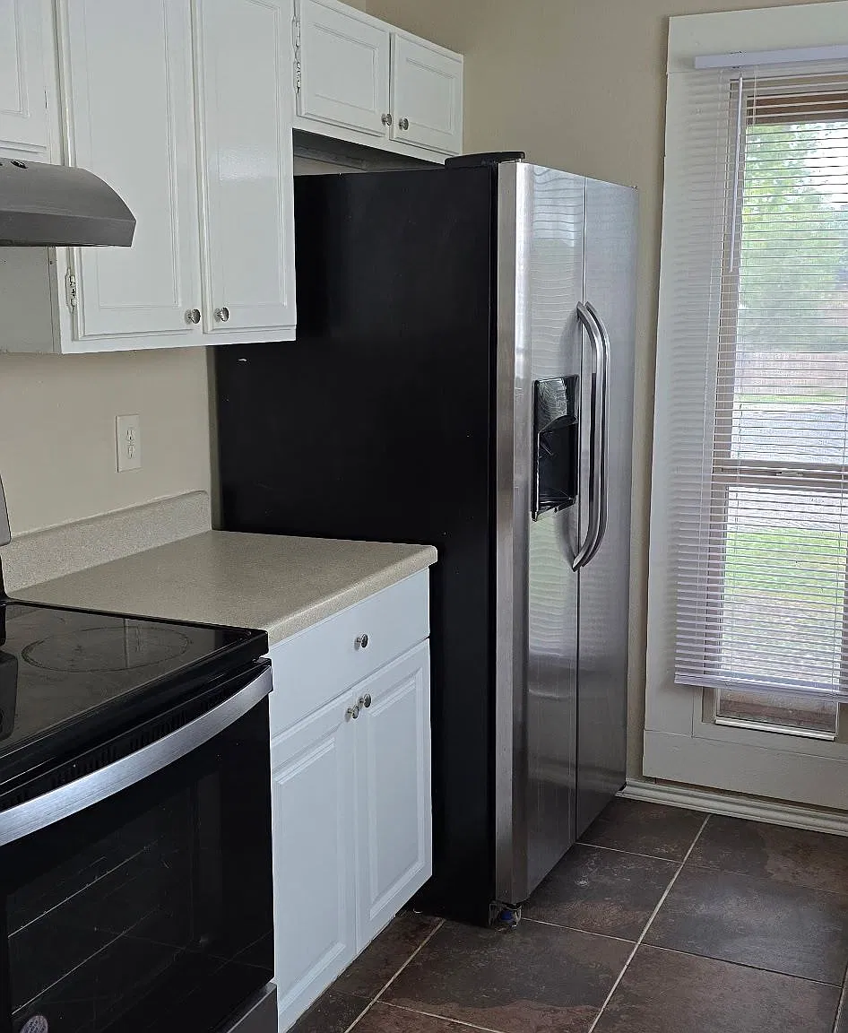 2 bed, 2.0 bath, 815 sqft, $1,275 — Photo 3