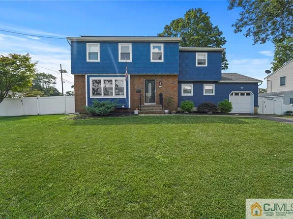 205 Clarke Ave, South Plainfield, NJ 07080