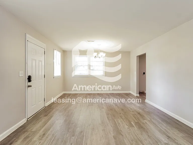 1192687_003_living_room_14025529.jpg