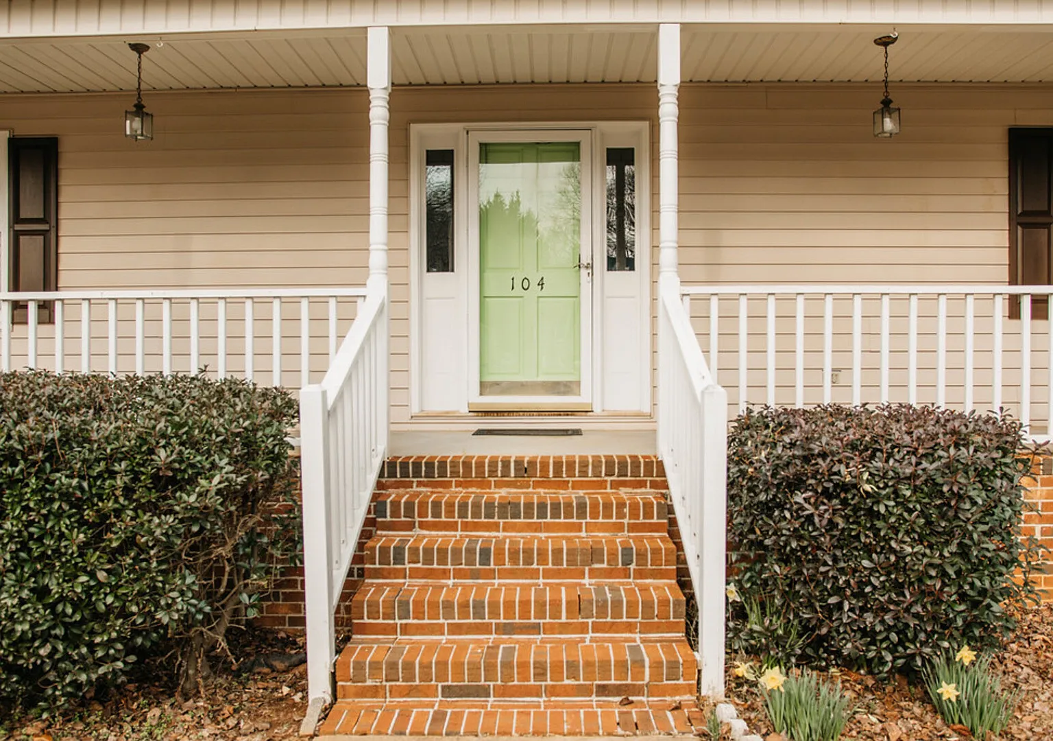 Full House with Dedicated Office Space in Greer — Photo 1