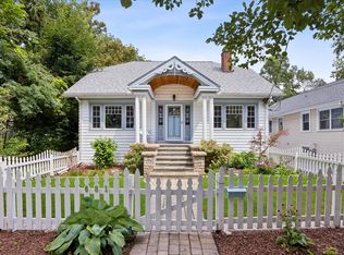 681 Western Ave, Glen Ellyn, IL 60137