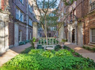 1219 Hull Ter APT 2C, Evanston, IL 60202