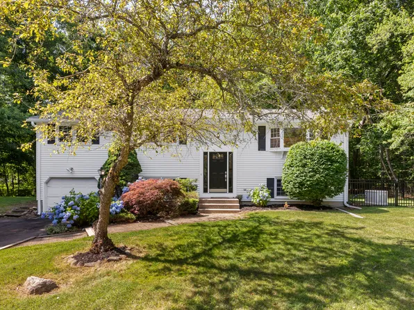 310 Glenwood Drive, Guilford, CT 06437