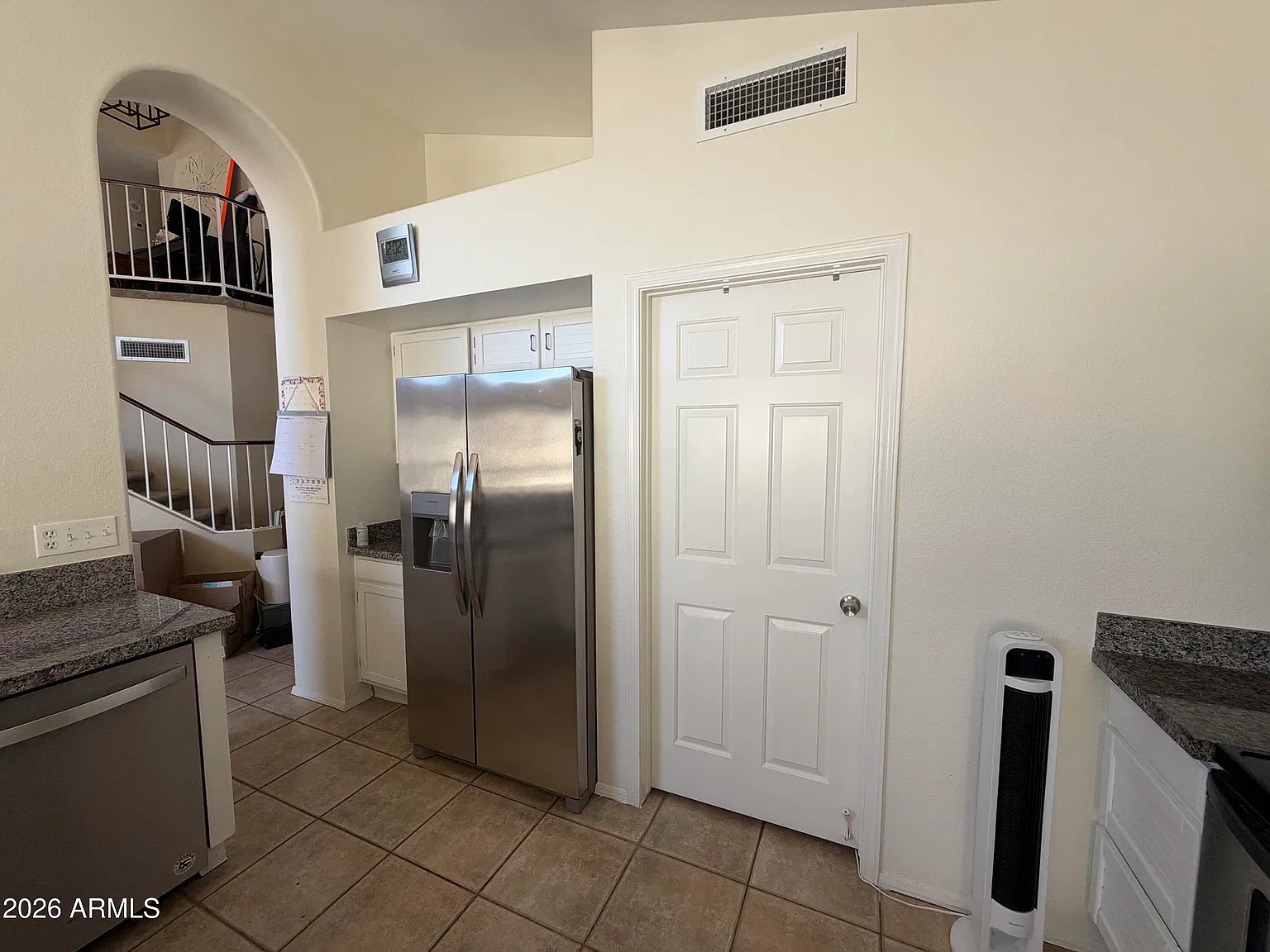 4 bed, 2.5 bath, 2639 sqft, $3,995 — Photo 3